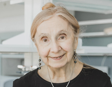 Dr. Dorothy Hennings