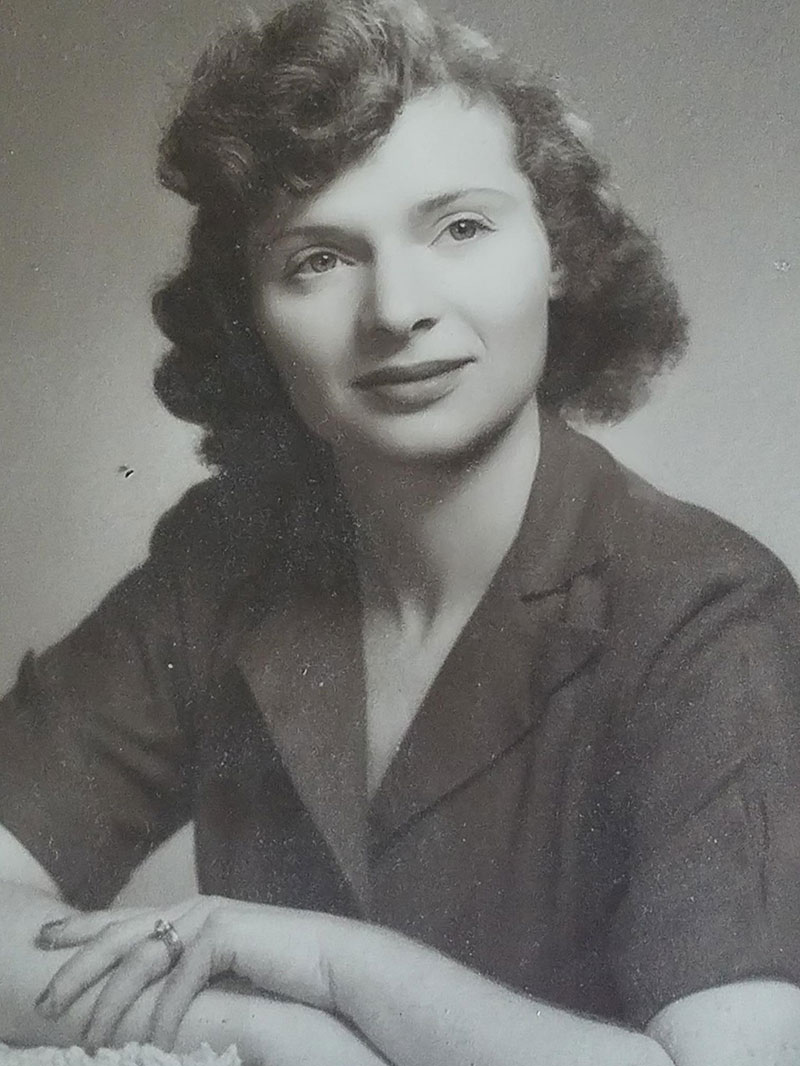 Valerie Leeds